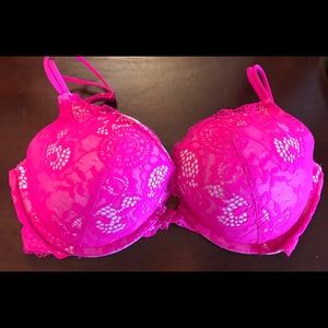 Victoria’s Secret Very Sexy Push-Up Bra w/lace